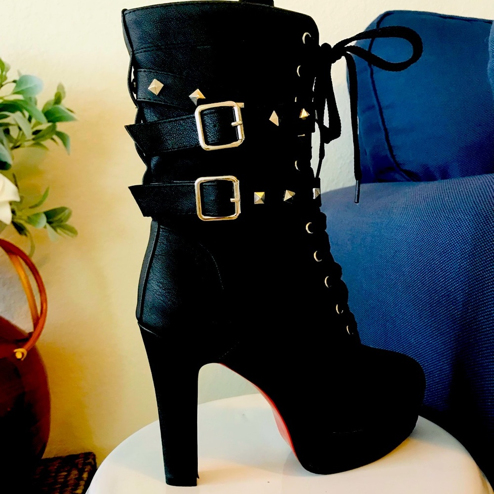 Black women’s biker sexy boot with 5” heel